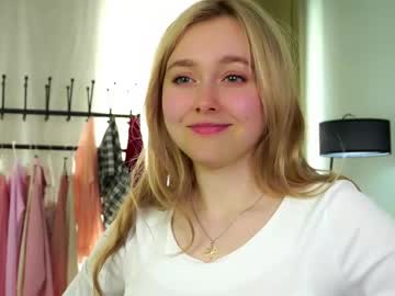 girl
        odelynbrower cam image #6905592