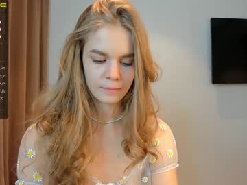 girl
        carolynsveronica cam image #2192752
