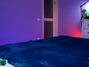 girl
        luxureart cam image #744883