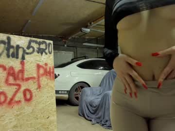 girl
        jenniferden cam image #4018871