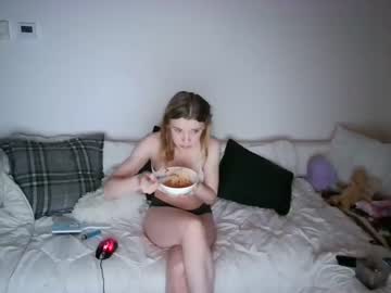girl Cam Girls Get Busy With Their Dildos With No Shame with merry_sweetgirl
