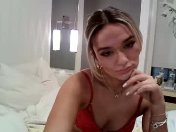 girl
        ivychambers cam image #3253519