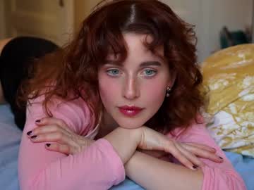 girl
        ellaa91 cam image #6158834