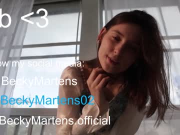 girl
        beckymartens cam image #2765033