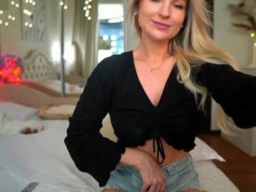 girl
        oh_julie cam image #3642024