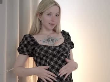 girl
        my_stella cam image #4470173