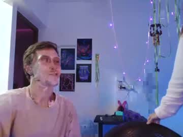 couple
        flloopy cam image #2509596