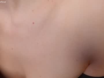 girl
        emilia98xxx cam image #3524426