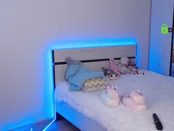 girl
        princess_lolli cam image #674443
