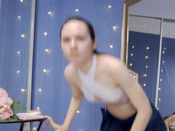 girl
        kriskras__ cam image #1144859