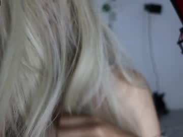 girl
        wendy_daniela cam image #2252923