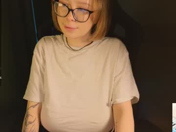 girl
        jokerbatman69 cam image #6180214