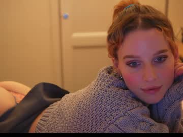 girl
        ellaa91 cam image #3471019