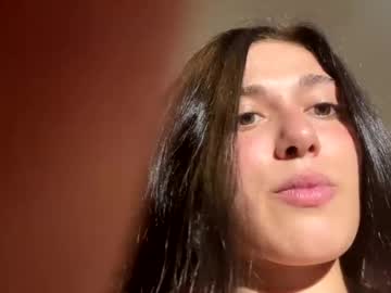 girl
        linda809667 cam image #4613237