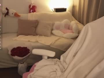 girl
        marshmeowlow cam image #6143390
