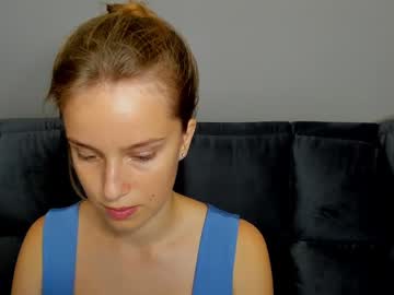 girl
        grace_barton cam image #2140515