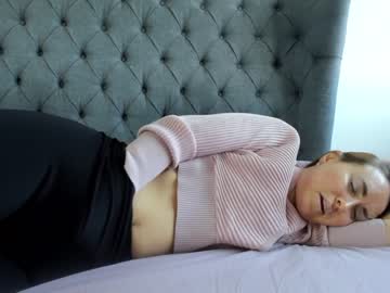 girl
        eatmypie69 cam image #130150