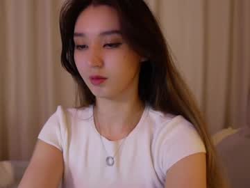girl
        sarasuo cam image #4361672