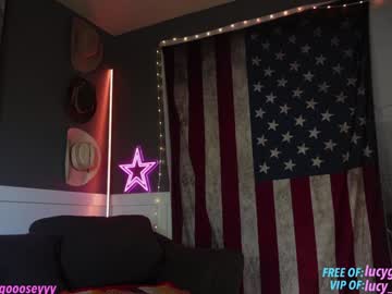 girl
        lucy_gooosey cam image #4652690
