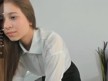 girl
        devonagrayer cam image #3965367