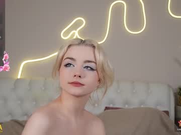 girl
        butterflyy__girl cam image #6646866