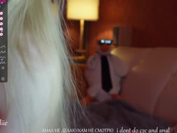 girl
        bestblondiiecb cam image #1246352