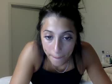 girl
        marissabaker cam image #4482031