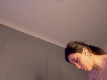 girl
        izumi__li cam image #828871
