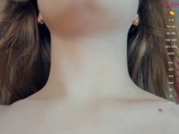 girl
        youne_and_beautiful cam image #1919975