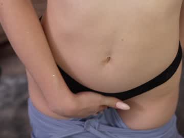 girl
        refined_style cam image #5785117