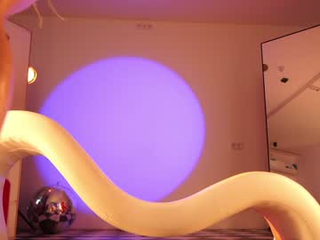 girl
        _meganmeow_ cam image #5947352