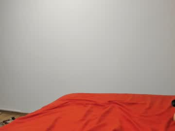 girl
        inocent_student17 cam image #2275153
