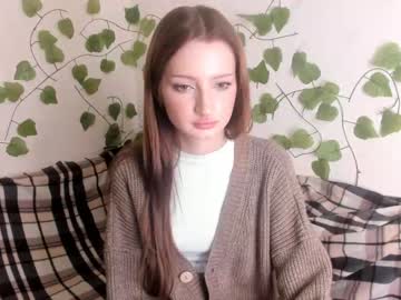 girl
        leannasweets cam image #3088573