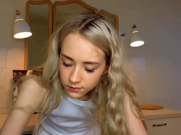 girl
        but_not_for_freeeeee cam image #5424056