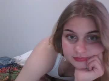 girl
        avathompson cam image #1219614
