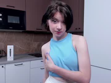 girl
        darellebodge cam image #3389048