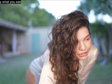 girl
        loollypop24 cam image #3279586
