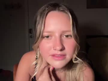 girl
        alizabethblake cam image #1199362