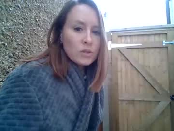 girl
        eatmypie69 cam image #2917524
