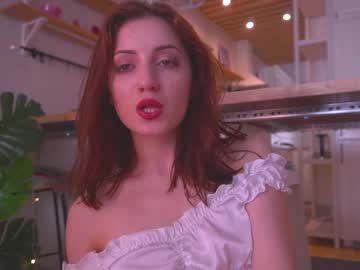 girl
        elena_li cam image #1487124