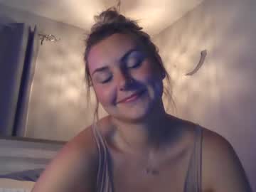 girl
        ittybittytitties9 cam image #1551264