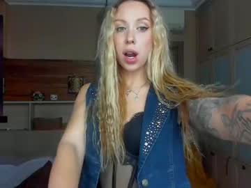 girl
        _mari_ cam image #3247950