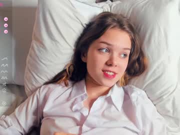 girl
        lesi_weis cam image #3154586