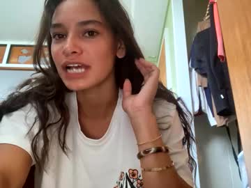 girl
        wvybbyily cam image #5678674