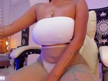 girl
        anahi_ryan cam image #2222233