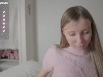 girl
        pureangeldolores cam image #3113739