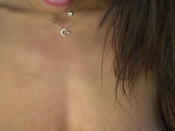 girl
        erikabee cam image #1696862