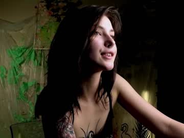 girl
        adelina____ cam image #3551467