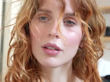 girl
        ellaa91 cam image #4391186