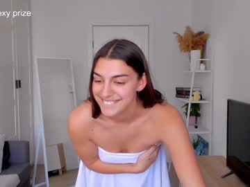 girl
        lynn_jackson cam image #6654055